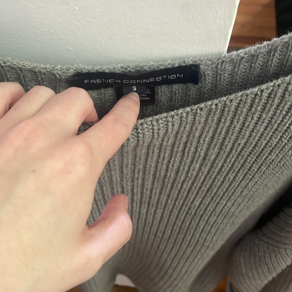 French Connection Gray Pullover Sweater - Picture 4 of 4